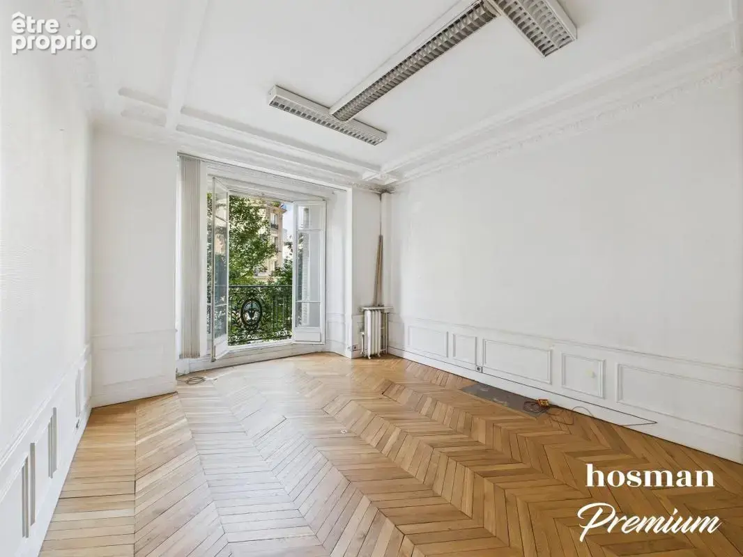 Beau 4 pièces Haussmannien de 99 m2 - Profession libérale - Traversant, charme de l'ancien, lumineux - Rue Ordener, Paris 18ème - photo 4