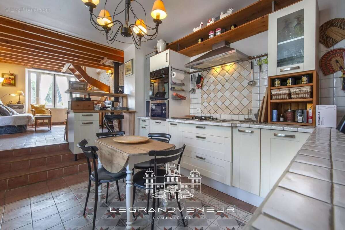 Maison à FONTAINEBLEAU