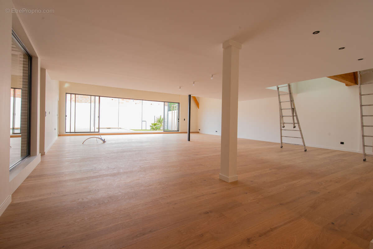 Appartement à BEGLES