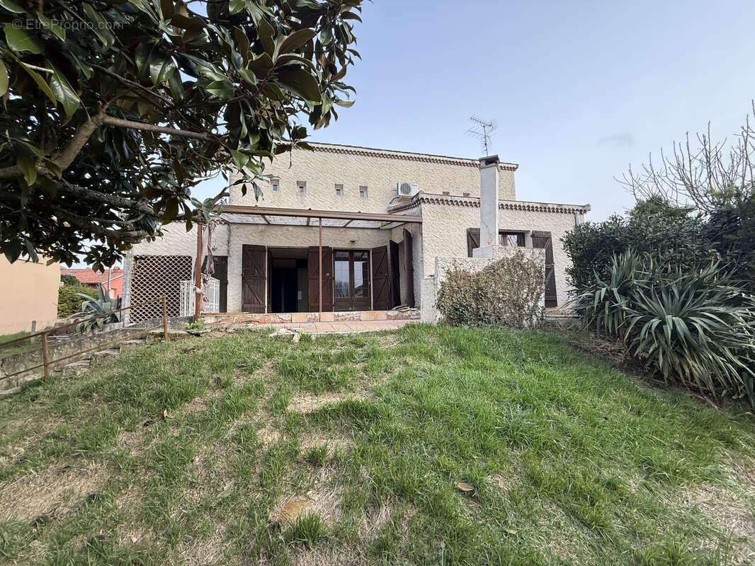 Maison à CASTELMAUROU