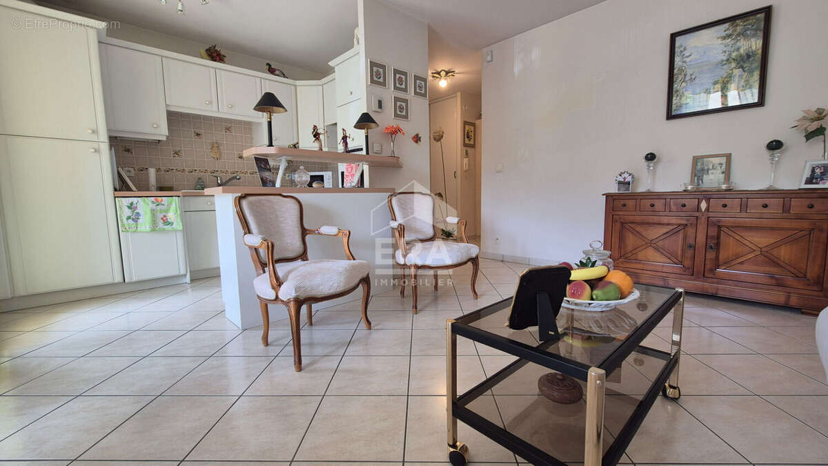 Appartement à BRIE-COMTE-ROBERT