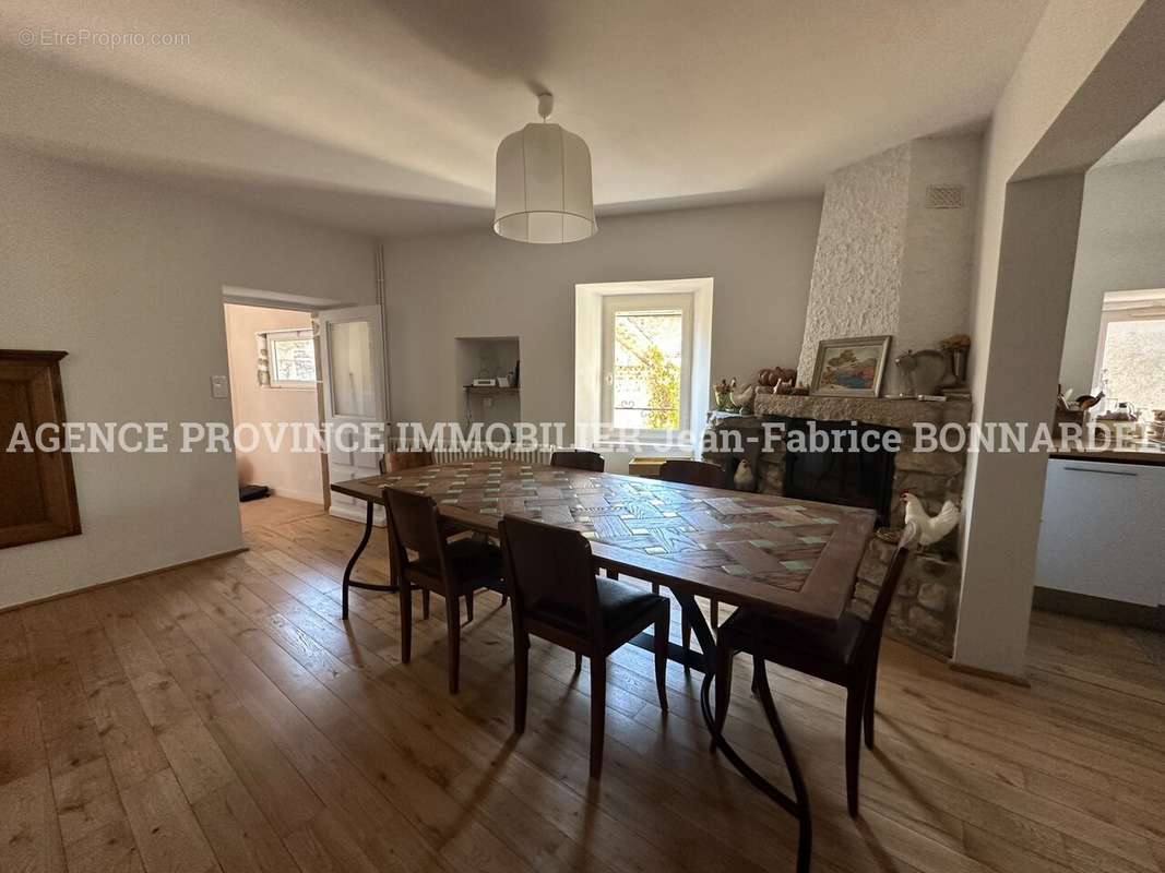 Maison à FELINES-SUR-RIMANDOULE