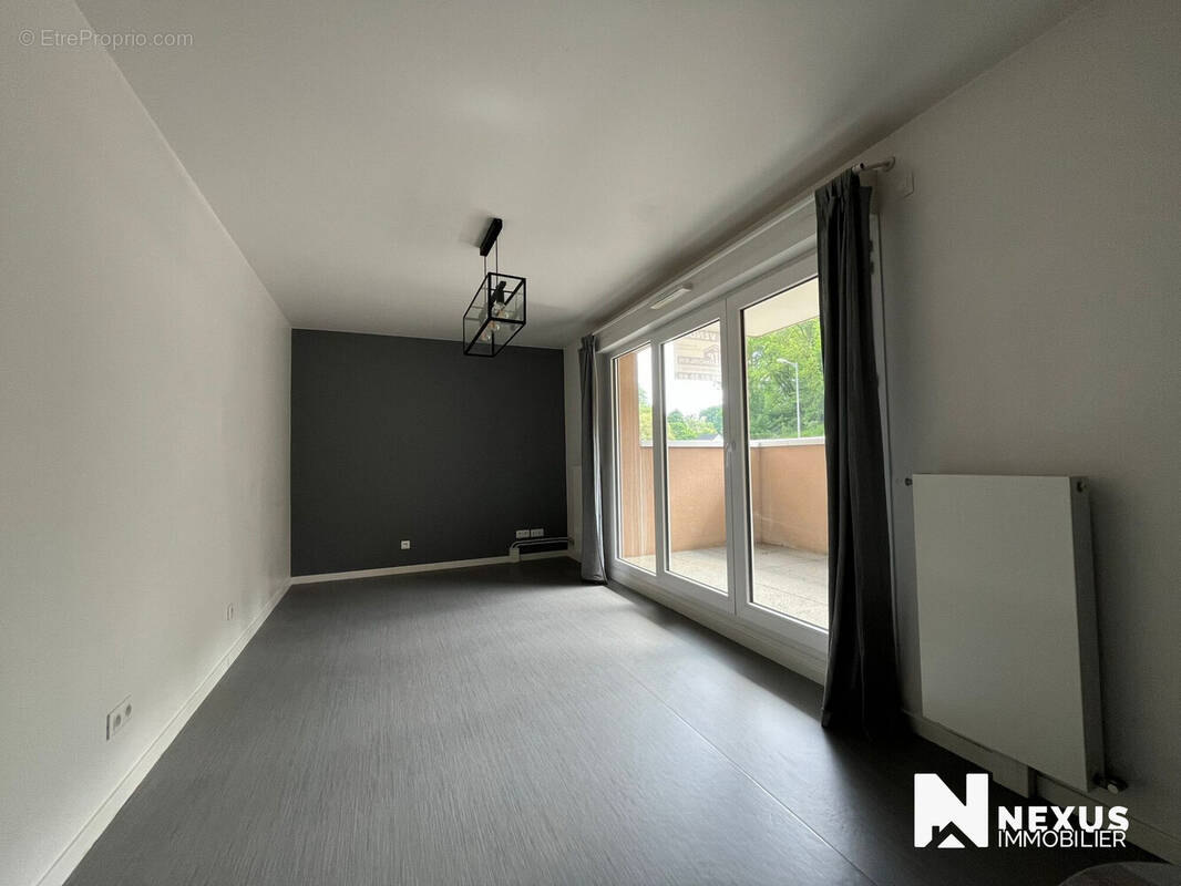 Appartement à PETIT-COURONNE
