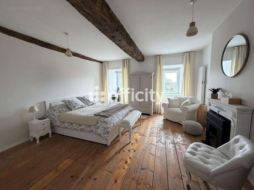 Maison à MARTIGNE-FERCHAUD