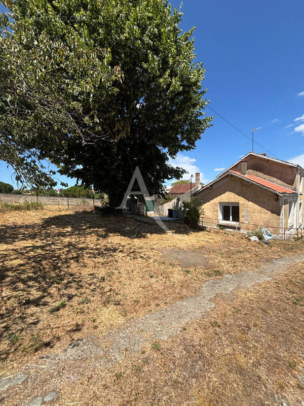 Maison à FONTENAY-LE-COMTE