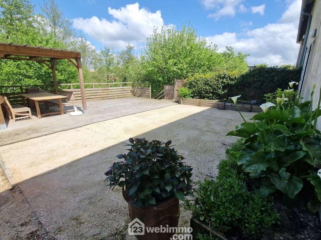 Maison 115 m² à Le Girouard  - photo 11