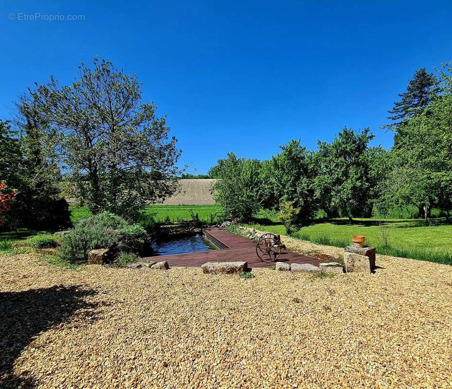 Maison à VERTEILLAC