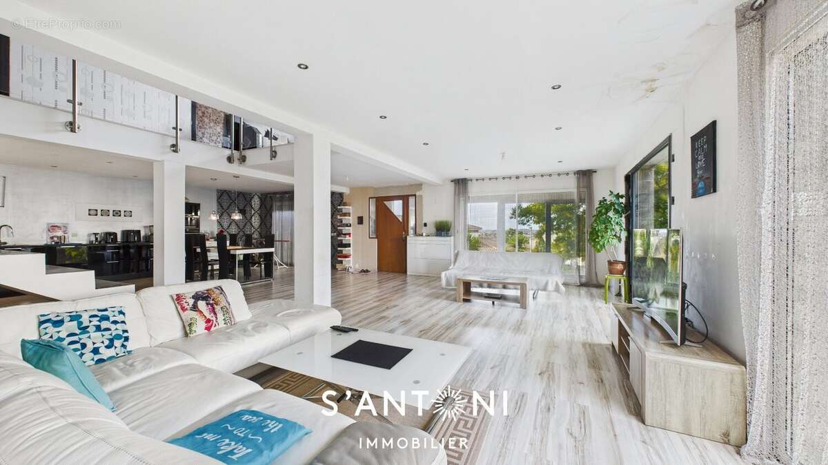 MAISON - quartier Bonaval - T5 - photo 7