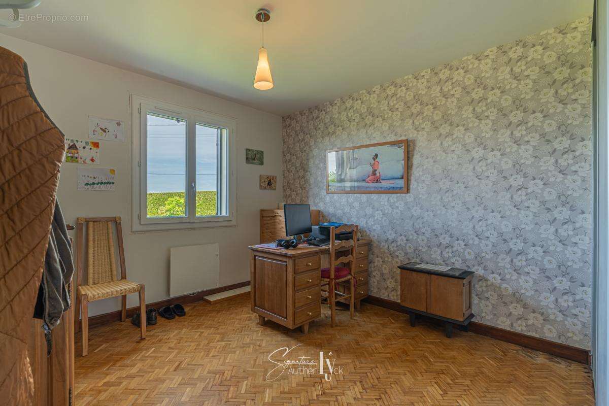 Maison à SAINT-YRIEIX-LA-PERCHE