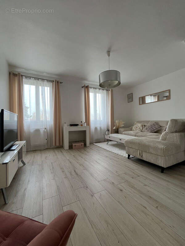 Appartement à MONTSOULT