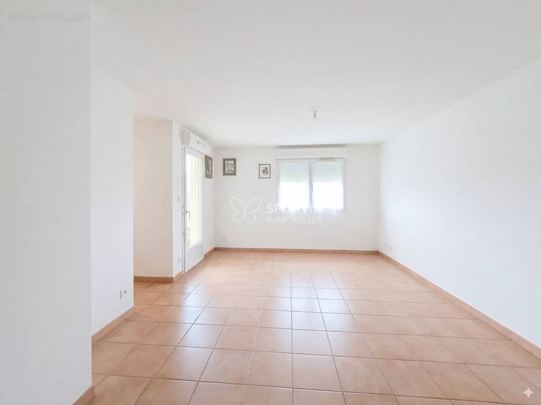 Appartement à COUTRAS