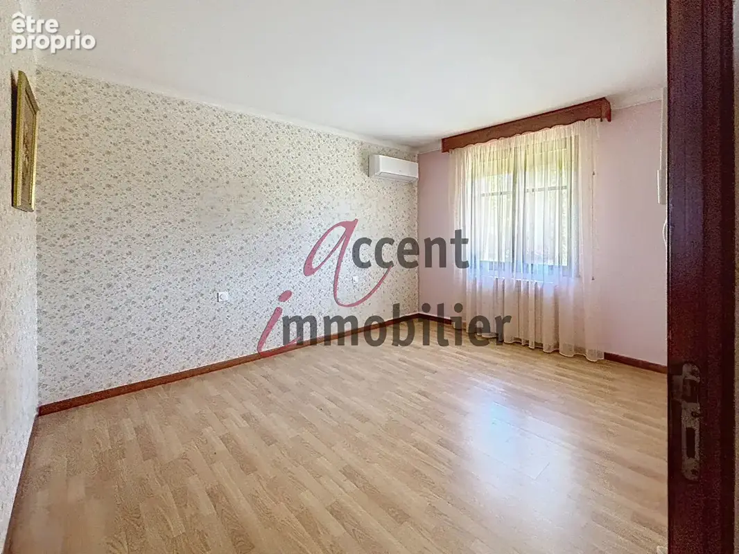 Grande maison familiale de 280 m² avec piscine sur 3 000 m² de terrain - photo 14