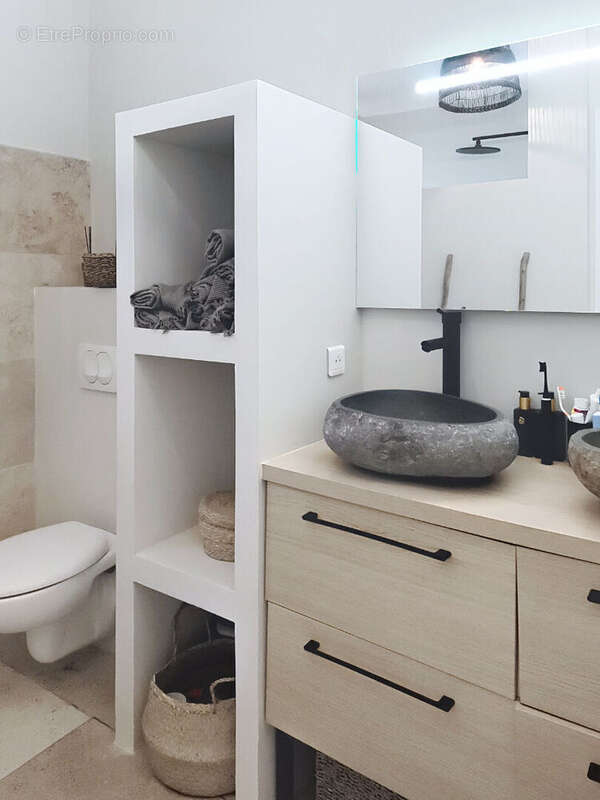 Maison à LES ANGLES