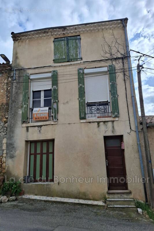 Maison à MONTAGNAC-MONTPEZAT