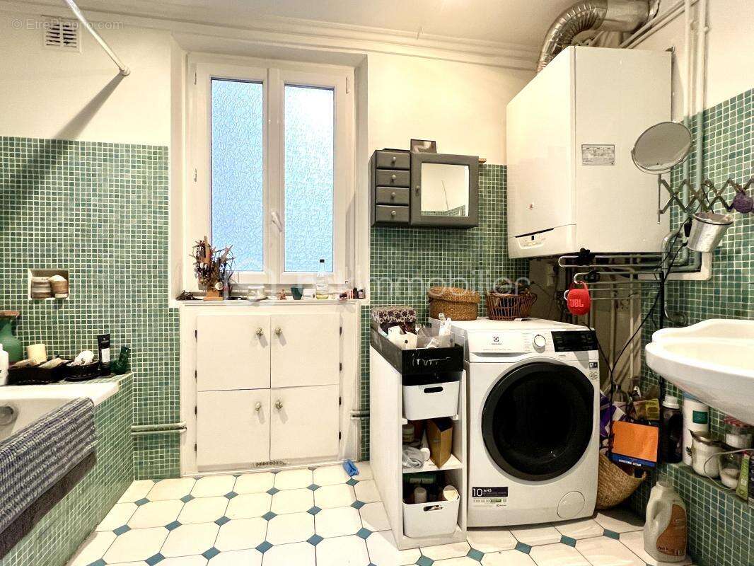 Appartement à PARIS-9E