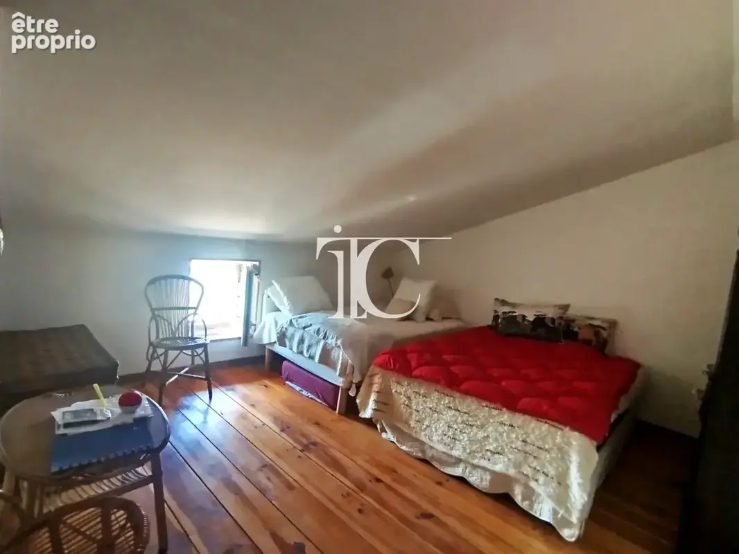 - exclusivite - maison de village renovee - 4 chambres - 5 minutes de toutes commodites - photo 10