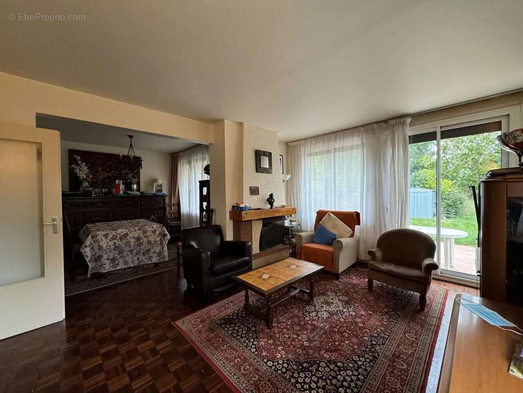 Maison à SAINT-MICHEL-SUR-ORGE