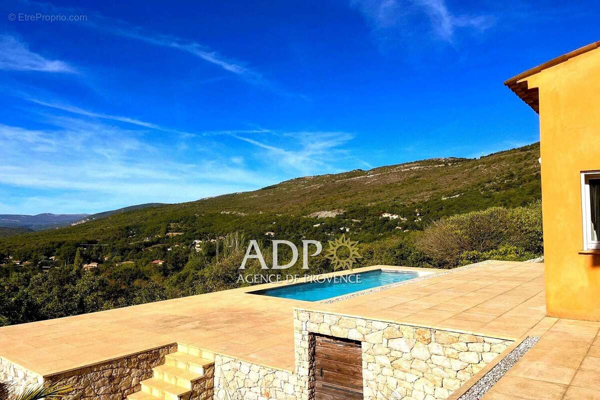 Maison à SAINT-VALLIER-DE-THIEY