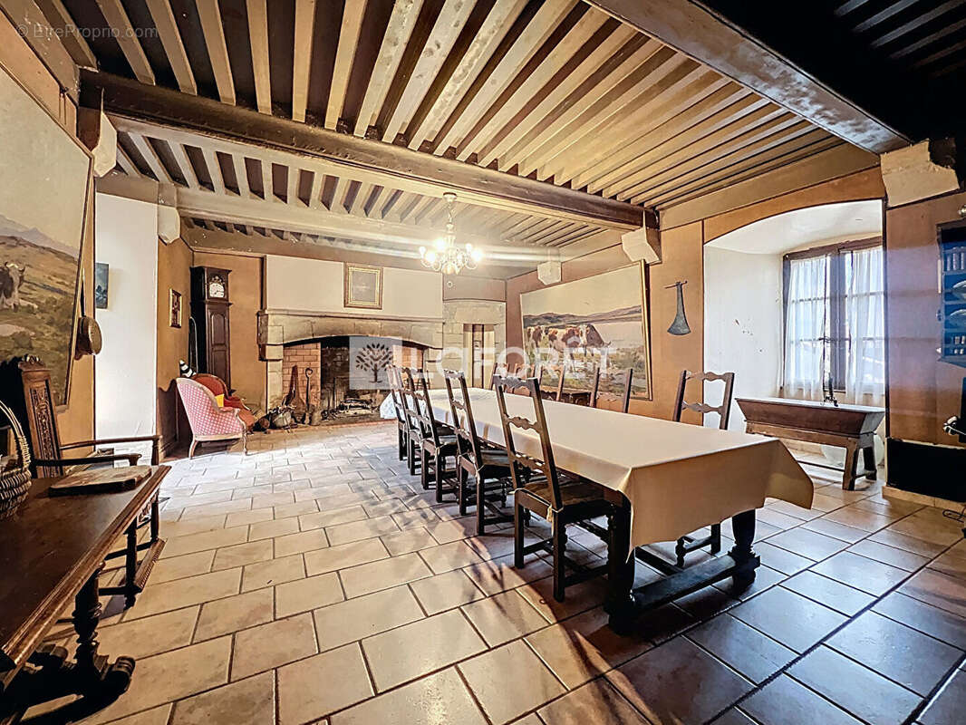 Maison à NANC-LES-SAINT-AMOUR