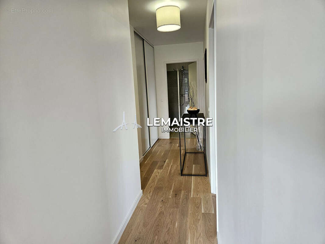 Appartement à MONT-SAINT-AIGNAN