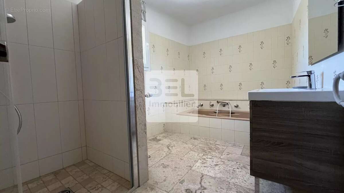 Maison à LORIOL-DU-COMTAT