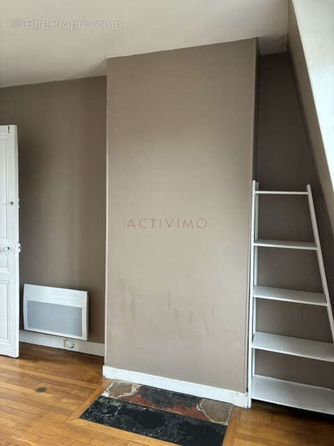2 PIECES 40m2 - Rue Cler Paris 7ème - photo 5