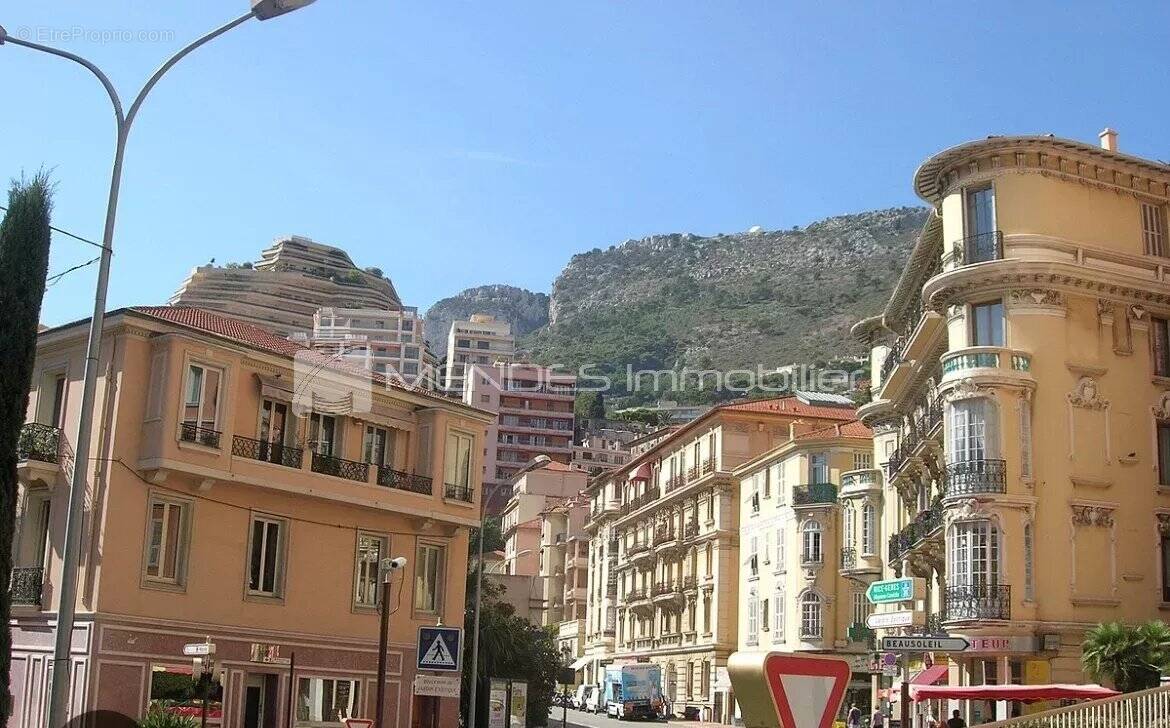 Appartement à BEAUSOLEIL