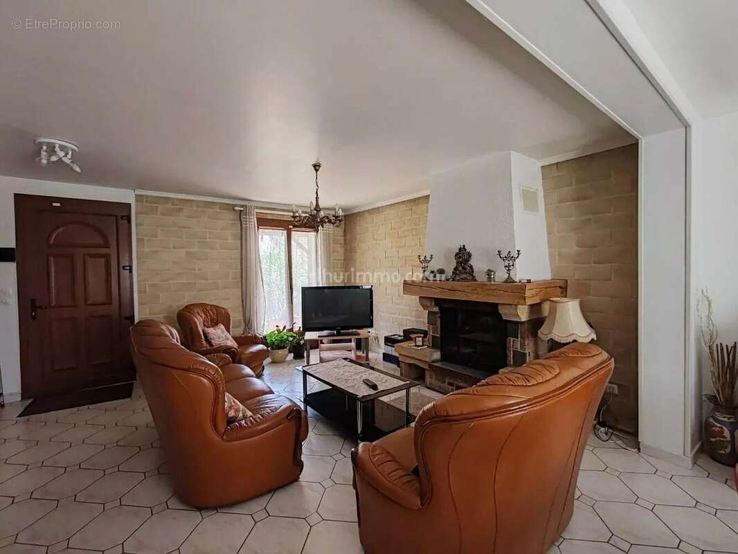 Maison à VILLENEUVE-SAINT-GEORGES