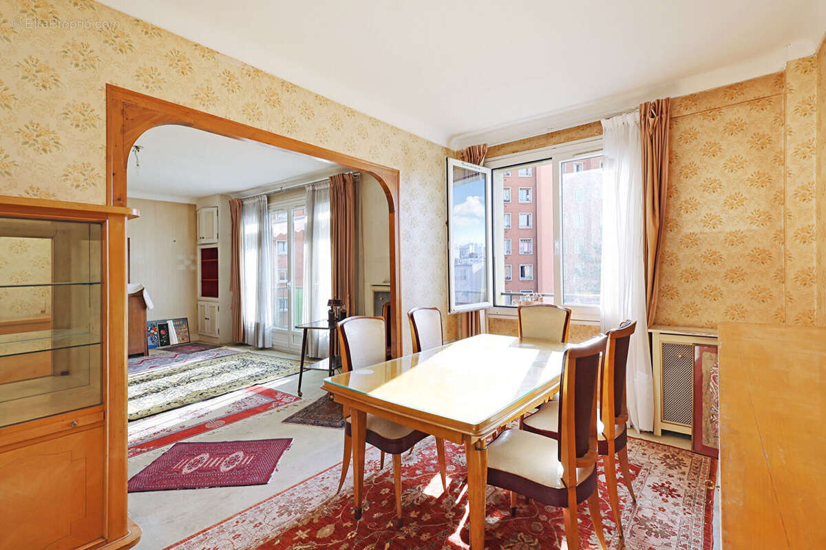 Appartement à PARIS-12E