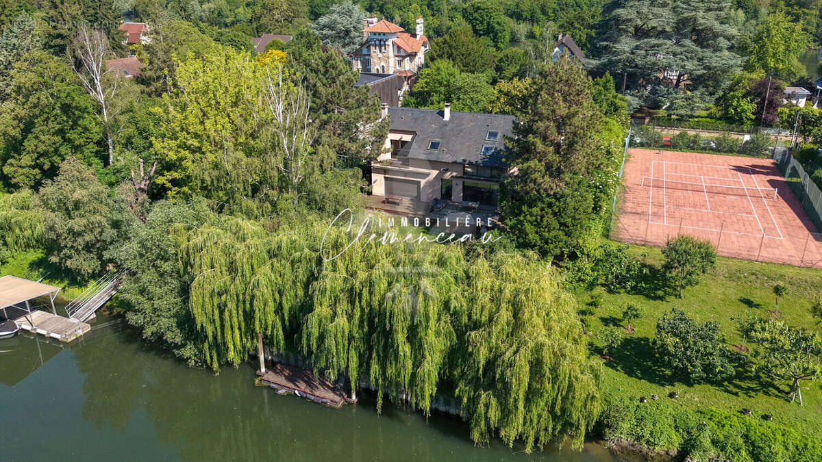 Maison 200m²  Bords de Seine - île Privée - POISSY - photo 2