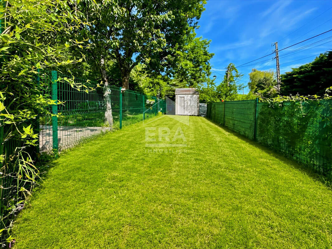 Appartement à ORMOY-LA-RIVIERE