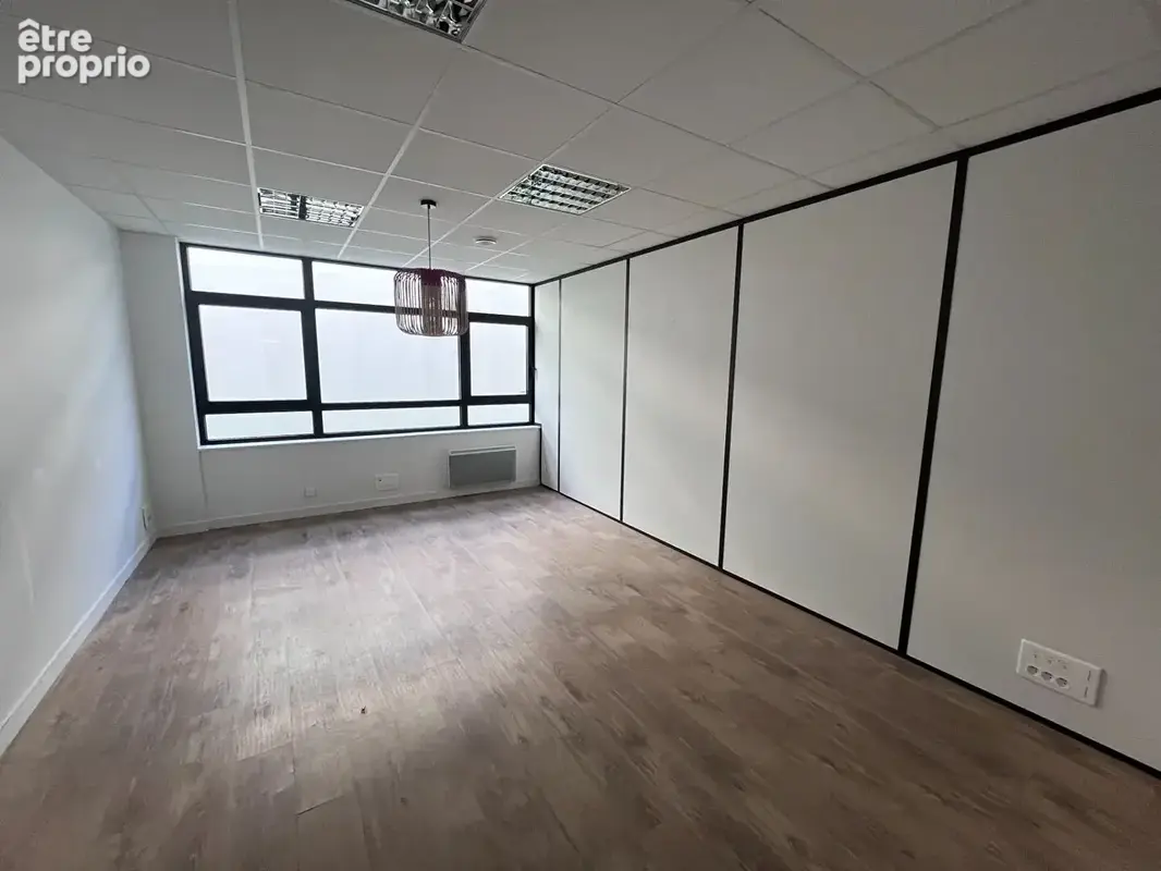A vendre - guipavas kergaradec - plateau de bureaux de 317 m2 - photo 10