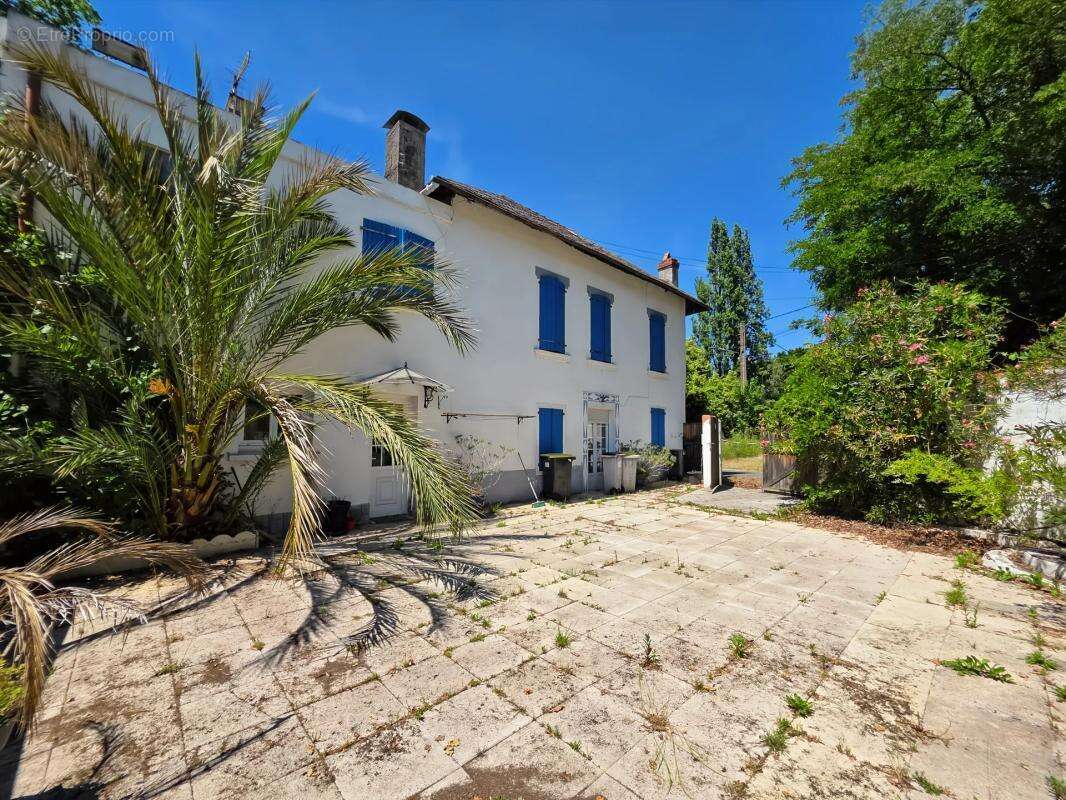 Maison à AUREILHAN