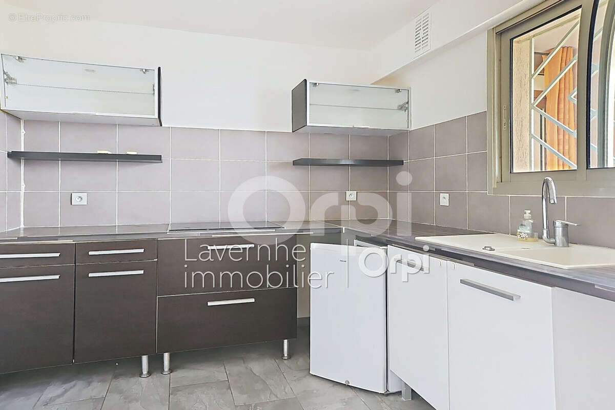 Appartement 65 m² à Antibes  - photo 4