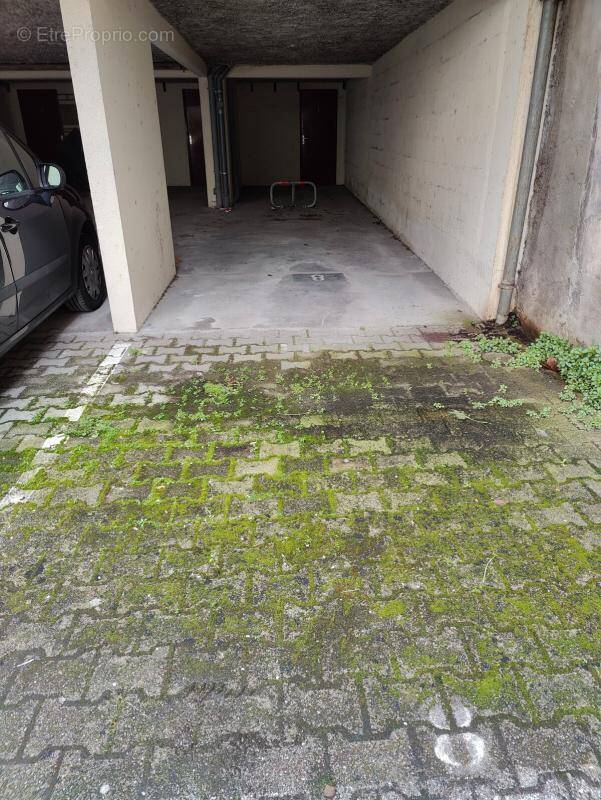 Parking à BORDEAUX