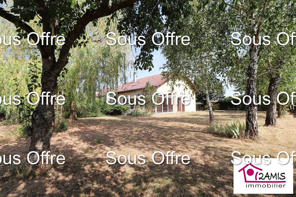 Maison à FROLOIS