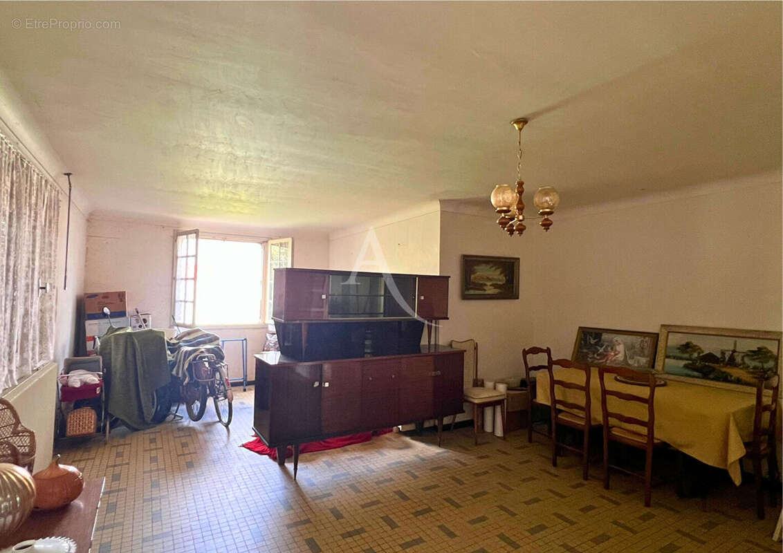 Maison à SAINT-URBAIN