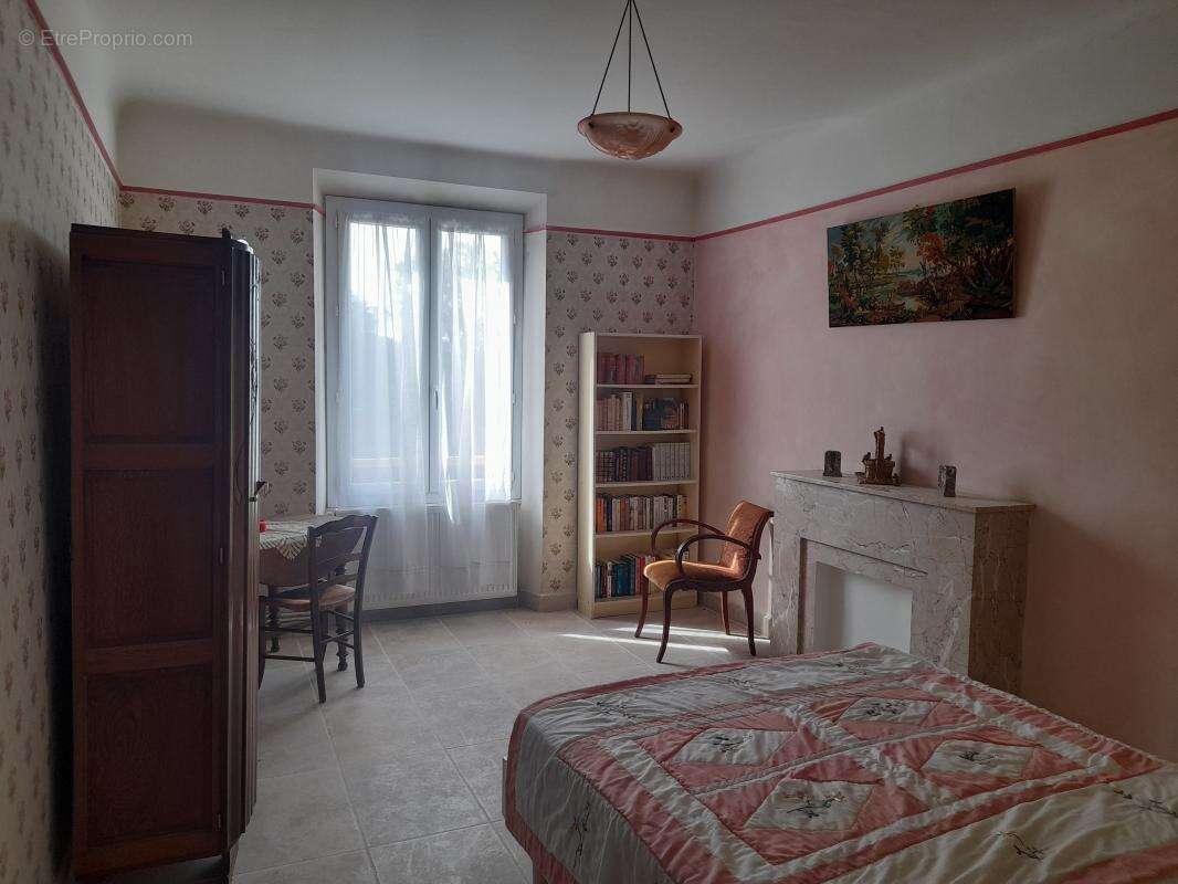 Maison à SAINT-JULIEN