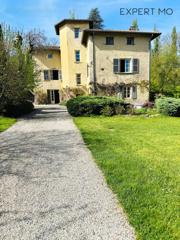 Propriété d'exception de 9 pièces - photo 2