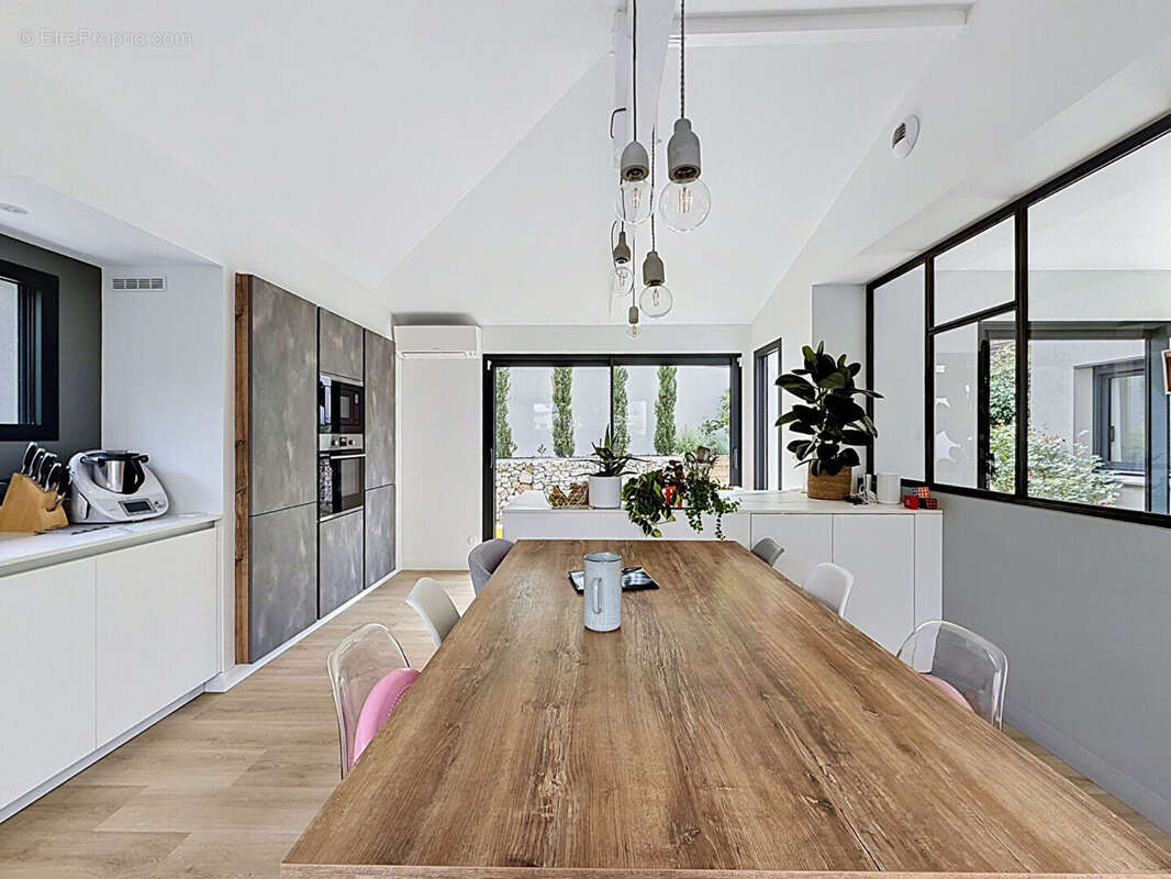 Maison T5 récente de 143 m² avec piscine - Toulouse 31500 - photo 5