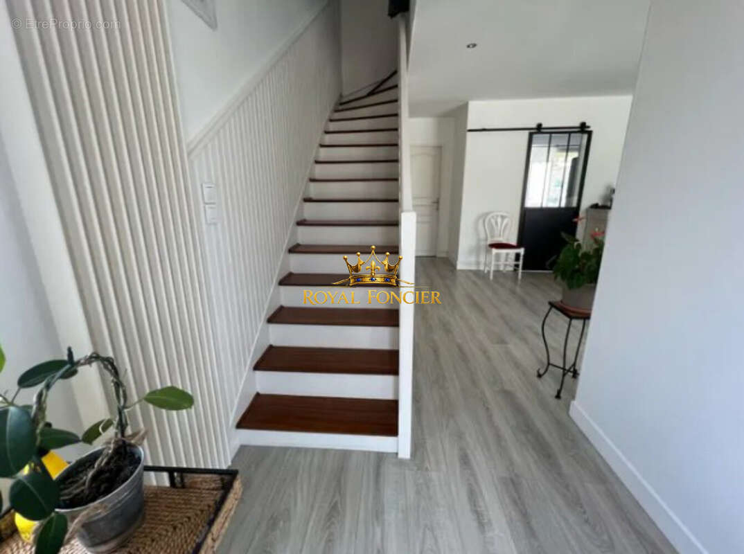 Maison 97 m² à Chatellerault  - photo 9