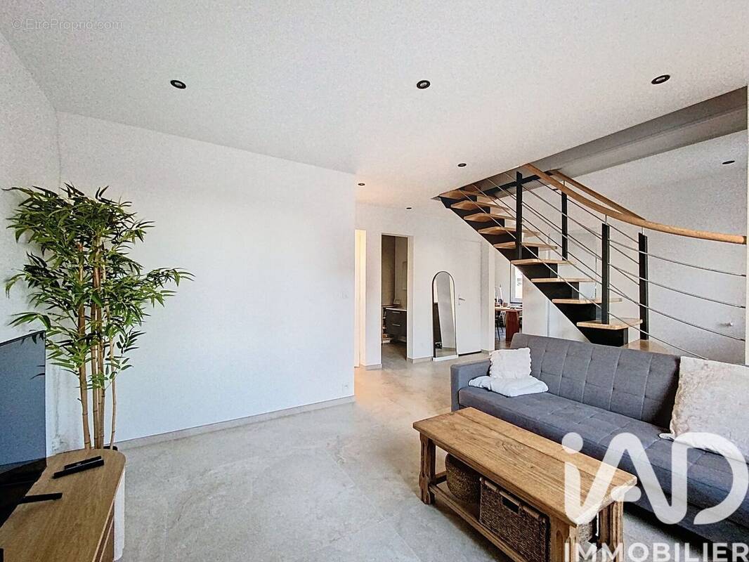 Photo 1 - Maison à LA MOTTE