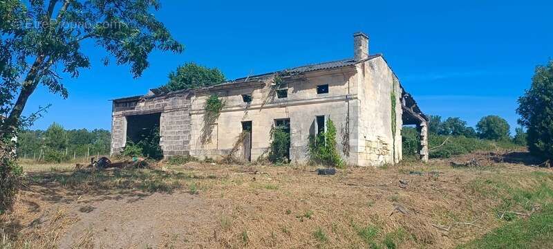 Maison à vendre 4 pièces + grange SAINT CHRISTOPHE DE DOUBLE (33) - photo 5