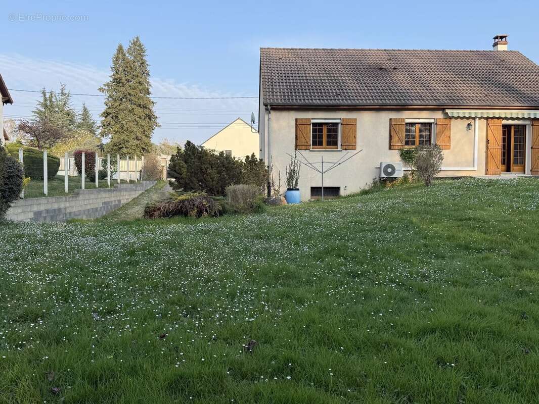 Maison à SOUCY