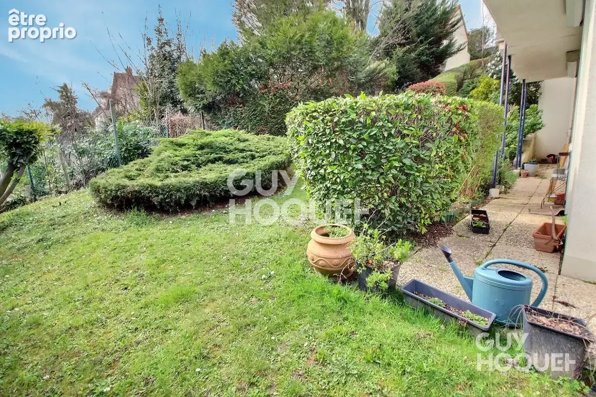 Appartement Chaville 3 pièces   en rez de jardin  de 88.84 m2 - photo 2