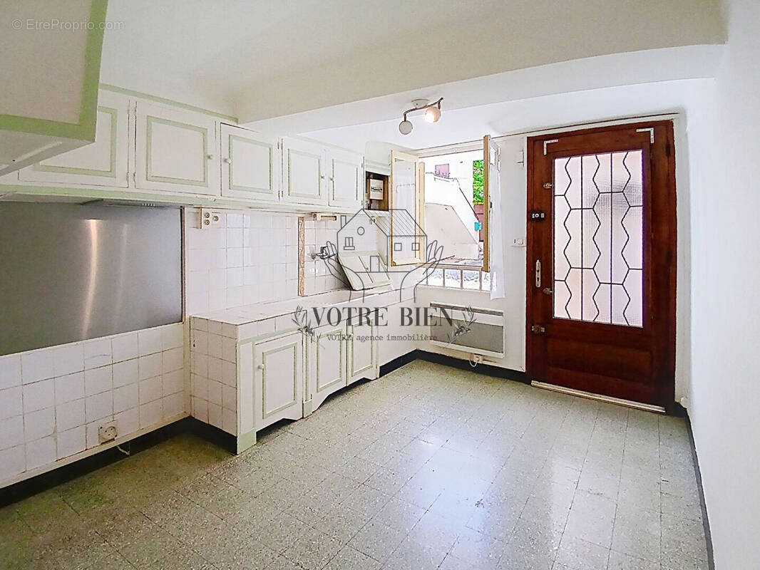 Maison à SAINTE-TULLE