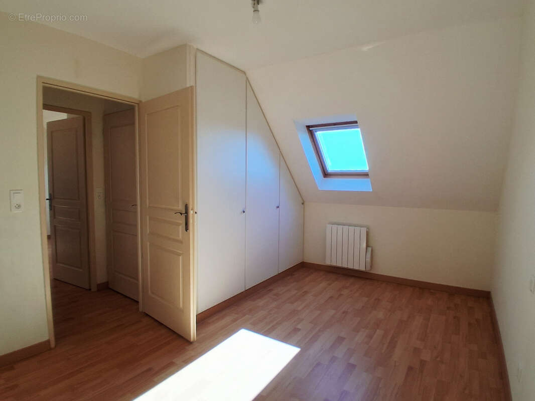 Appartement en duplex avec balcon vue Loire - 1er étage - photo 9