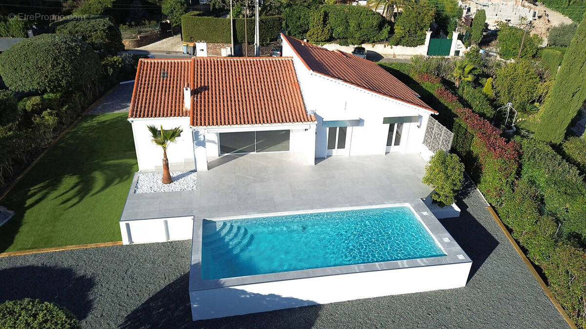 Maison à SAINT-RAPHAEL