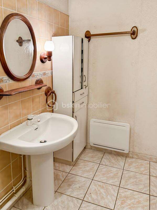 Maison à MOISSY-CRAMAYEL