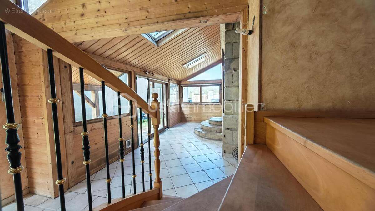 Maison de caractère – Années 1800 – 210 m² habitable environ - photo 2